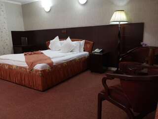 Отель Hotel Helin Aeroport - Craiova Крайова Улучшенный двухместный номер с 1 кроватью-12